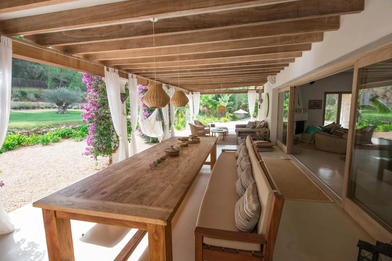 Can Moya-Terrace balcony