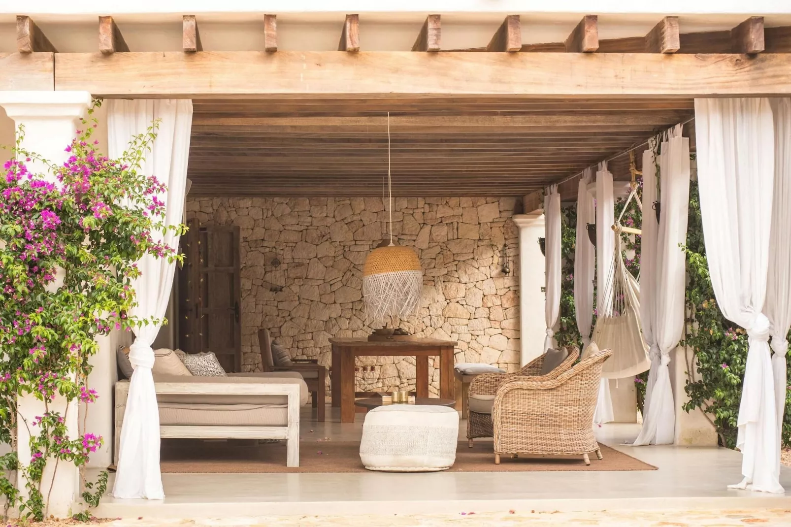 Can Moya-Terrace balcony