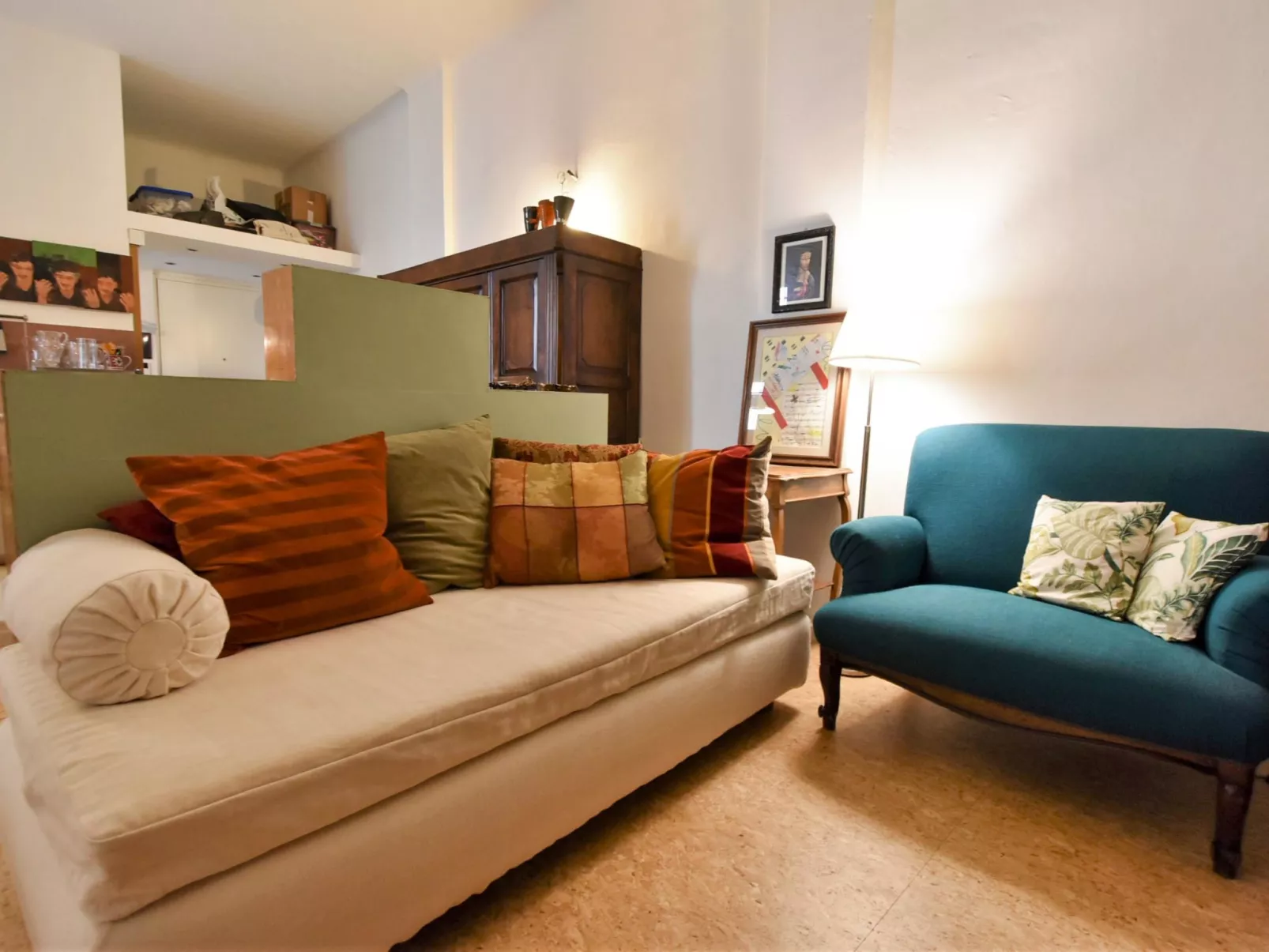 NoLo Art Apartment-Inside