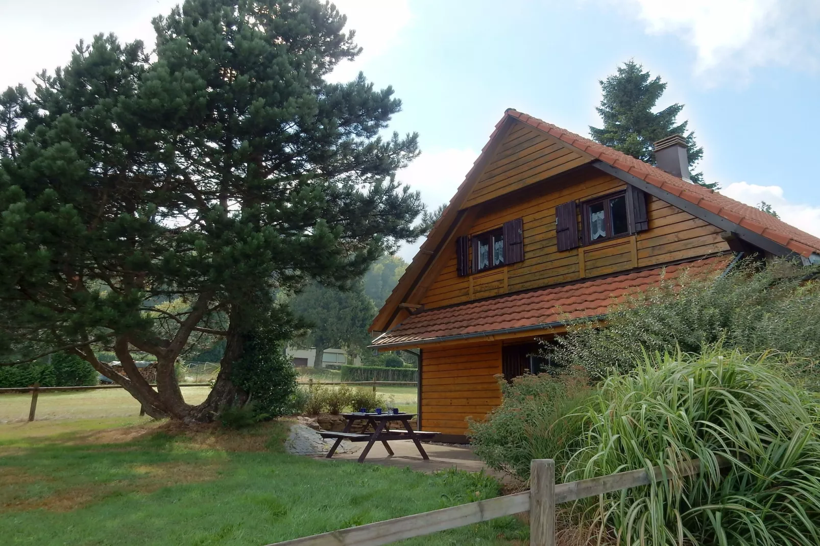 Chalet - LA HOUBE-Exterior summer