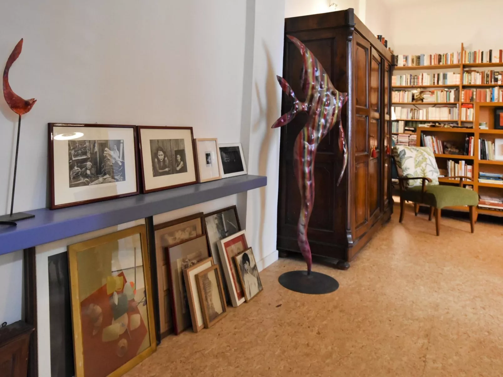 NoLo Art Apartment-Inside