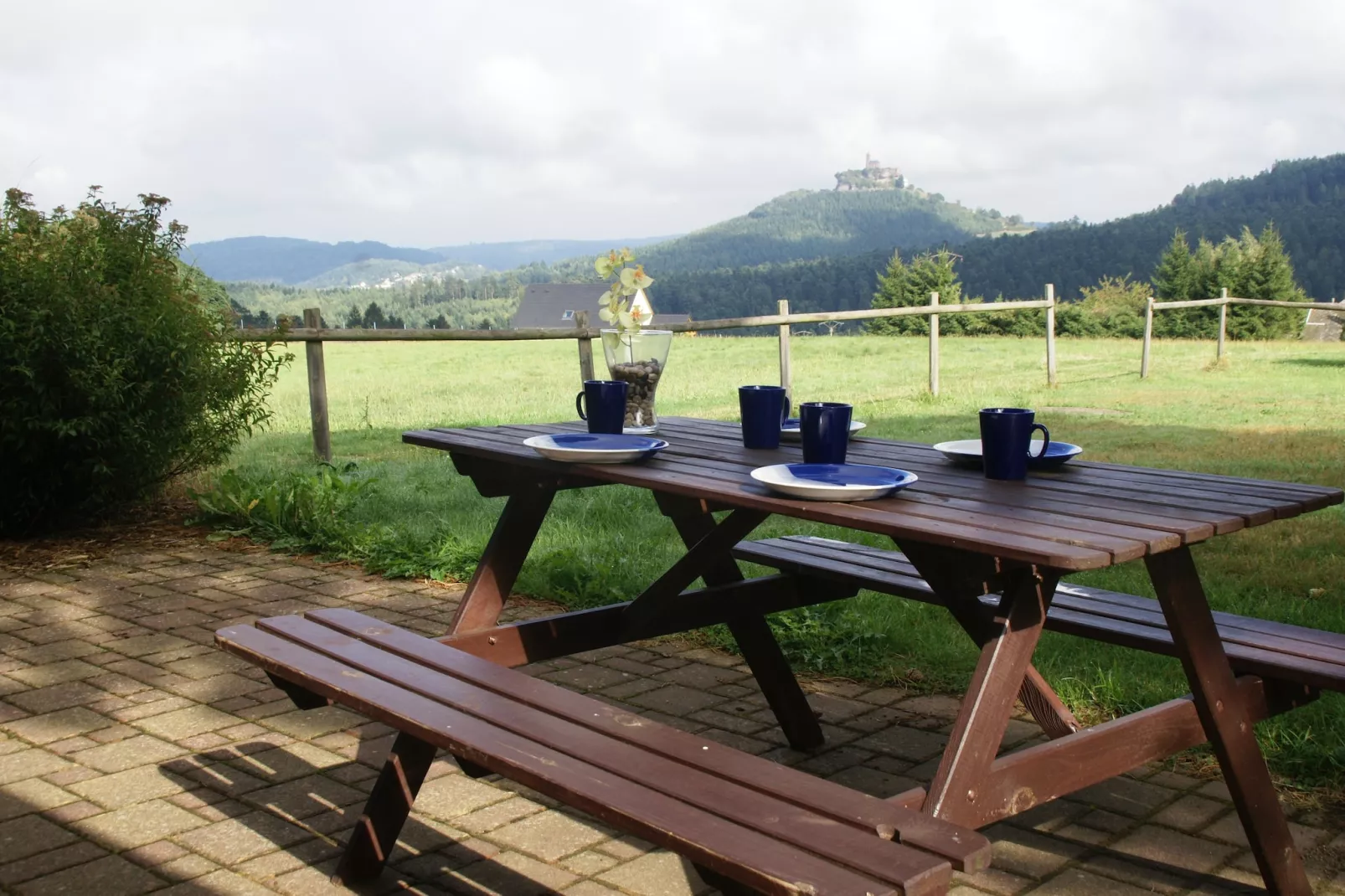 Chalet - LA HOUBE-Gardens summer