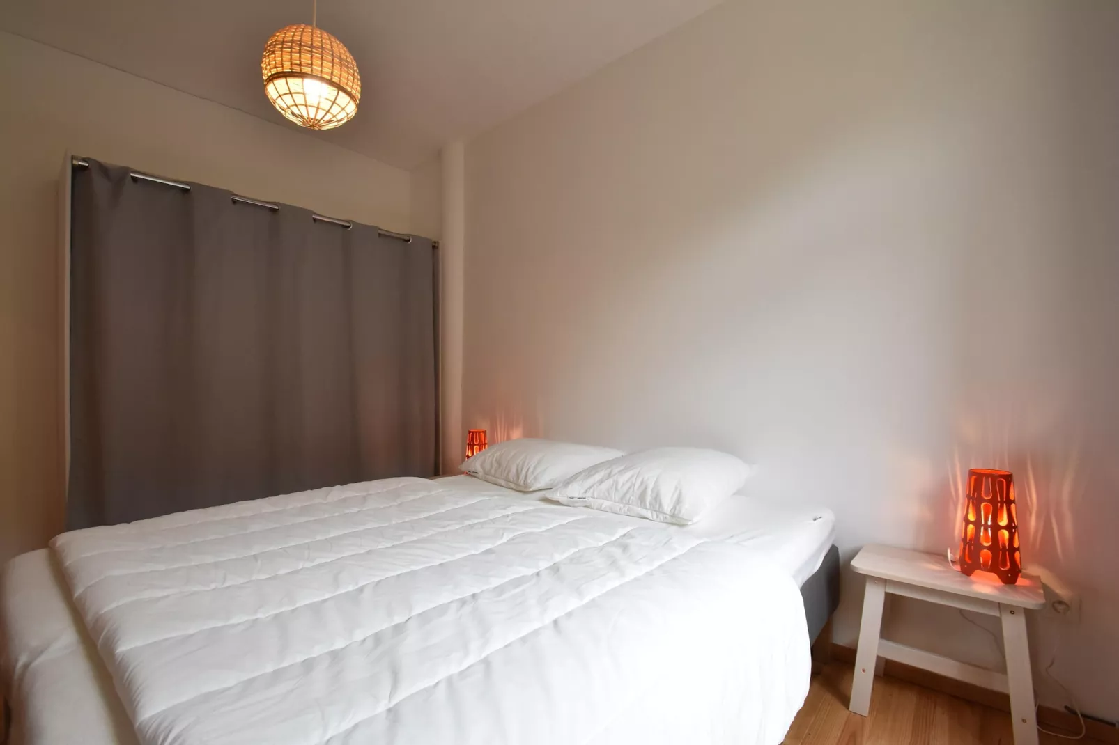 Apt  Piscine 4 pers - Levien-Bedroom