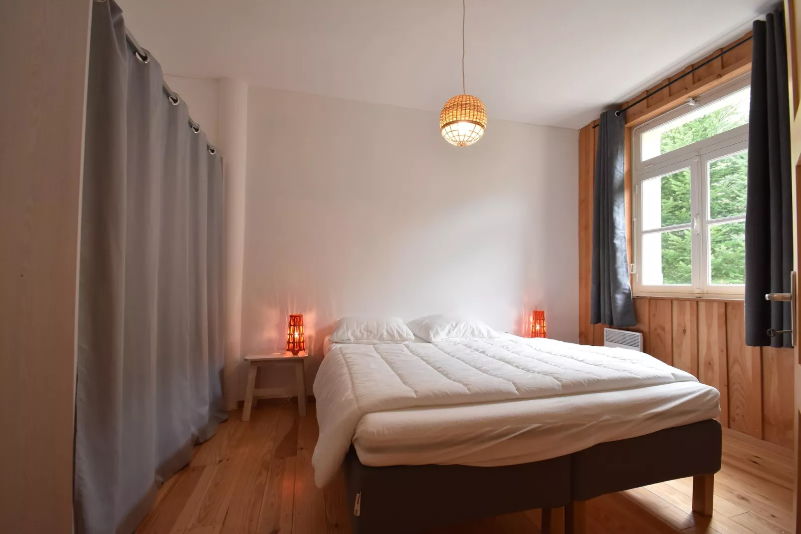 Apt  Piscine 4 pers - Levien-Bedroom