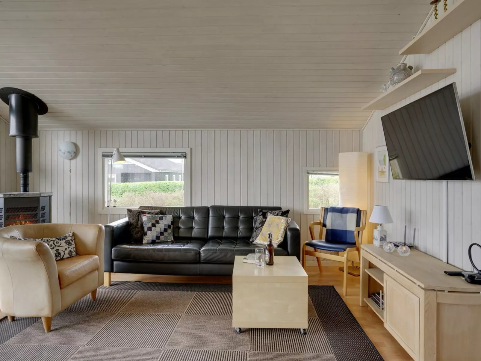 "Heimeram" - 150m from the sea-Inside