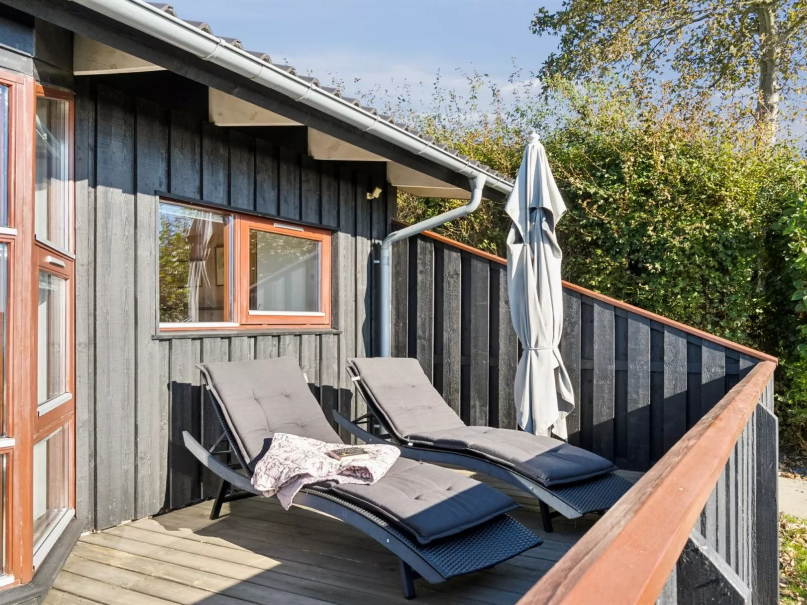 "Mariska" - 100m from the sea-Draußen