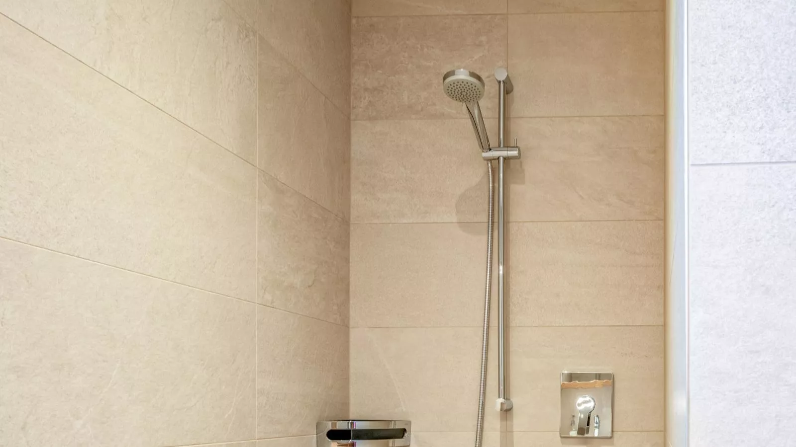 Hamberg-Bathroom