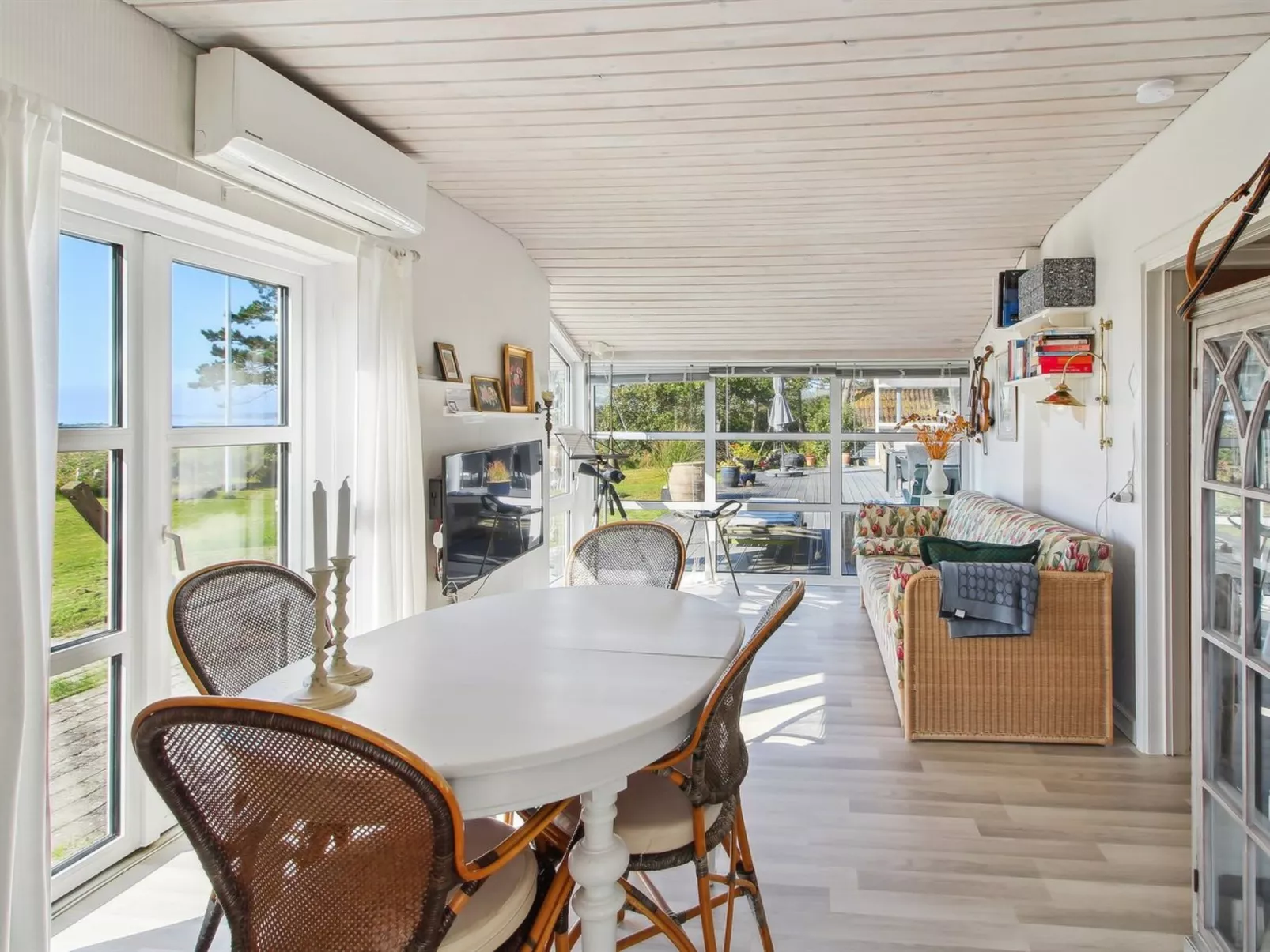 "Hening" - 50m from the sea-Dedans