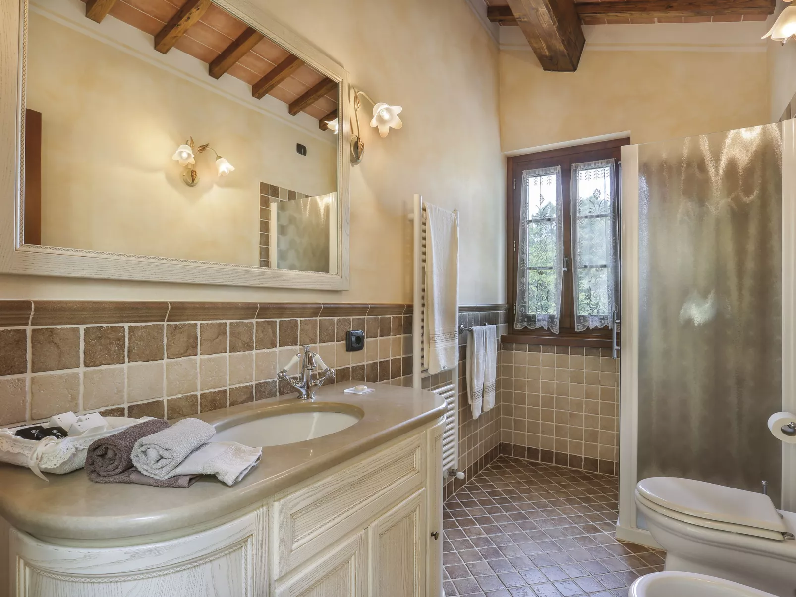 Villa I Cipressi-Inside