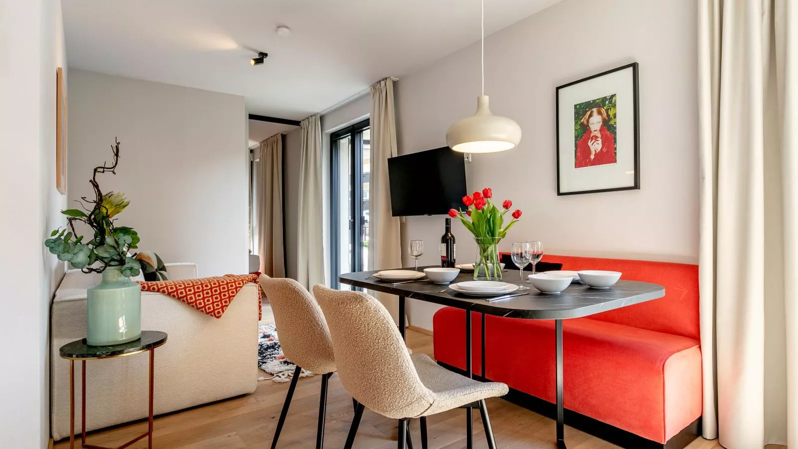 Lukasfeld 9 Top Erika-Dining room