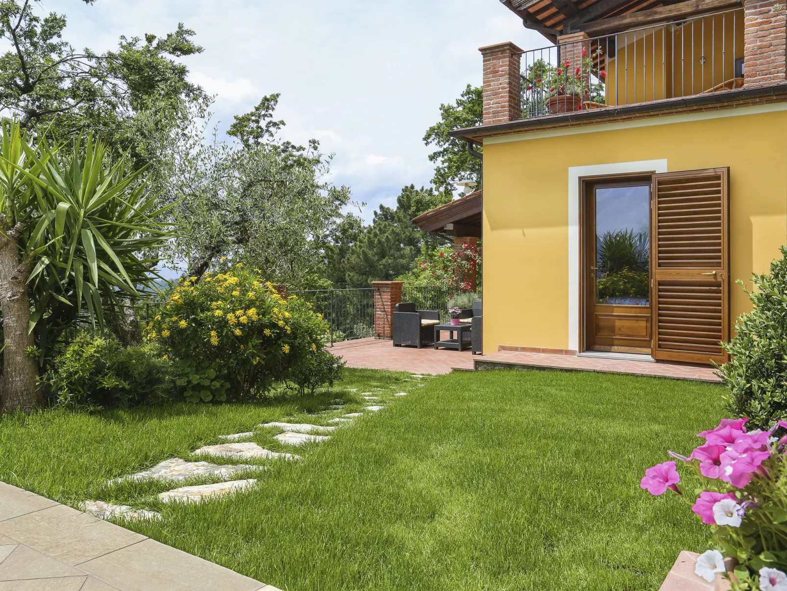 Villa I Cipressi-Outside