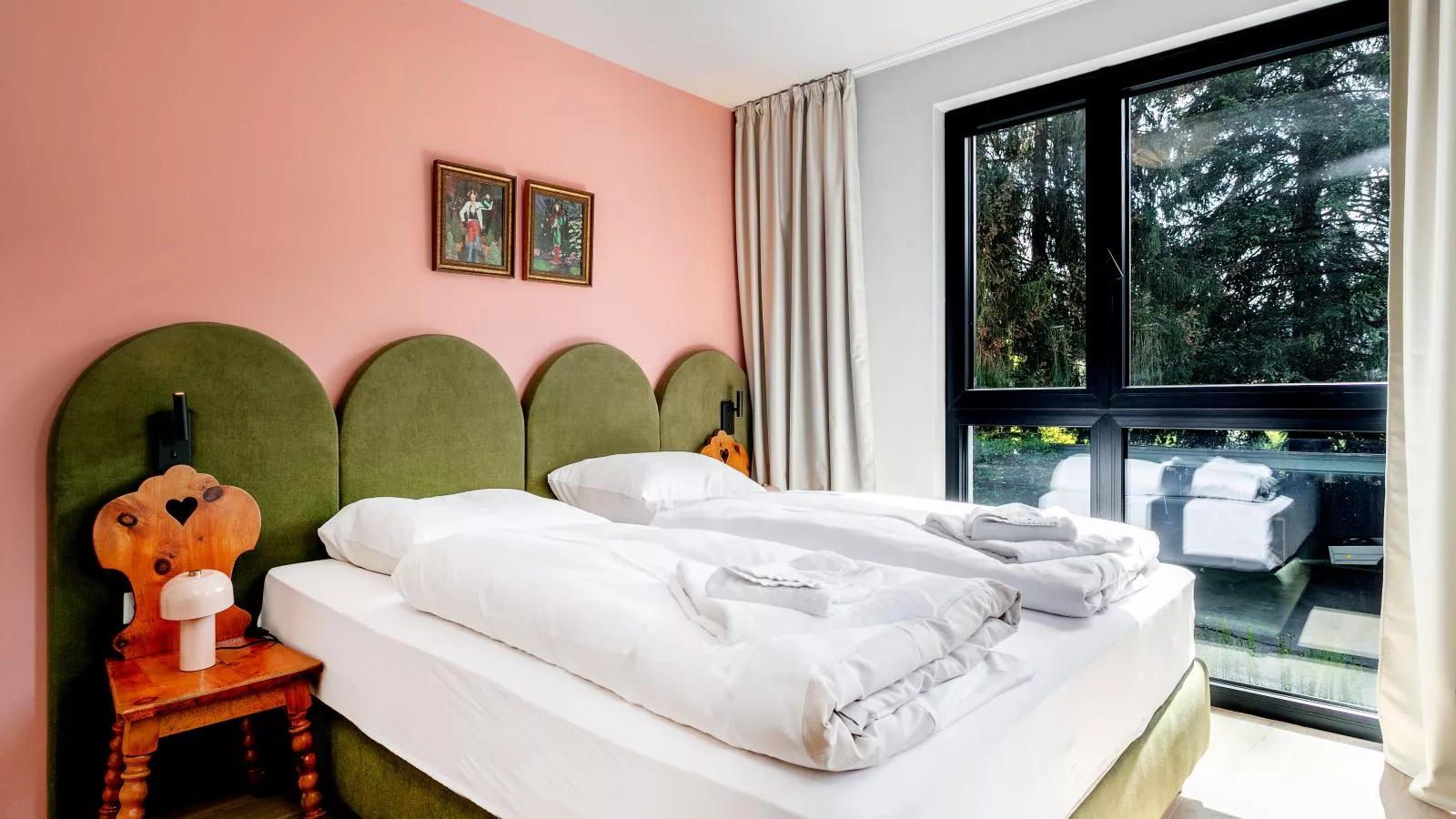 Lukasfeld 9 Top Sepp-Bedroom