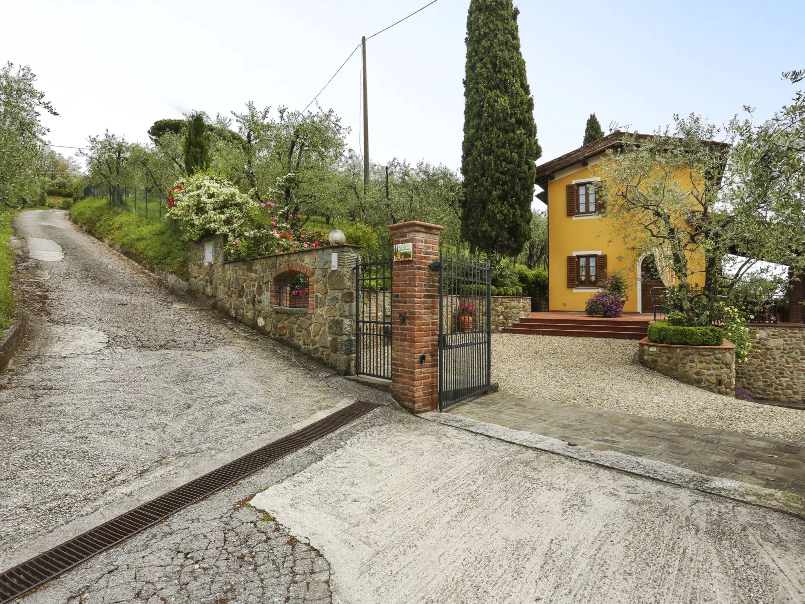 Villa I Cipressi-Outside