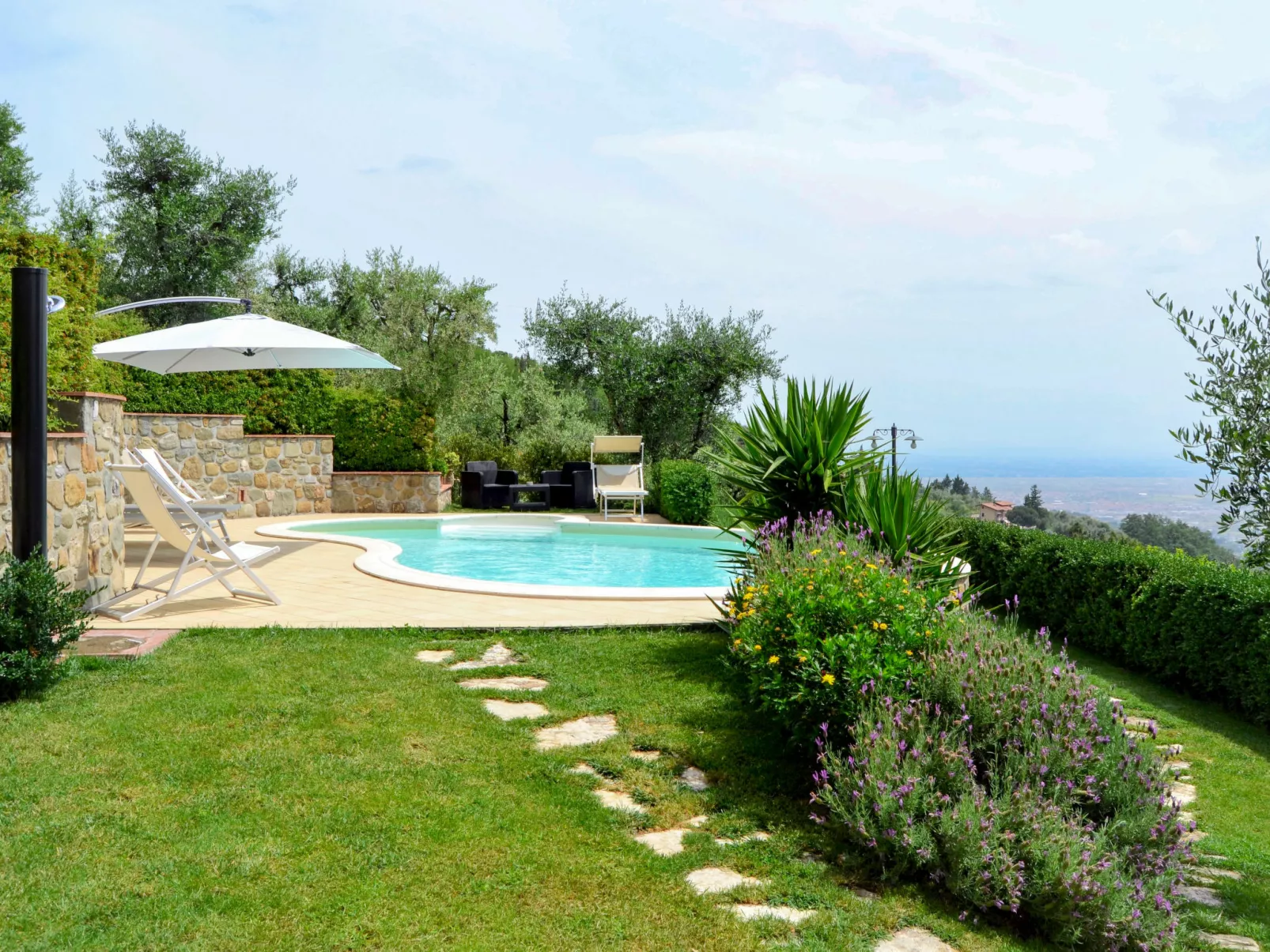 Villa I Cipressi-Outside