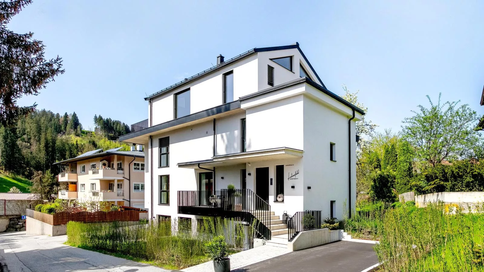 Lukasfeld 9 Top Franz-Exterior summer