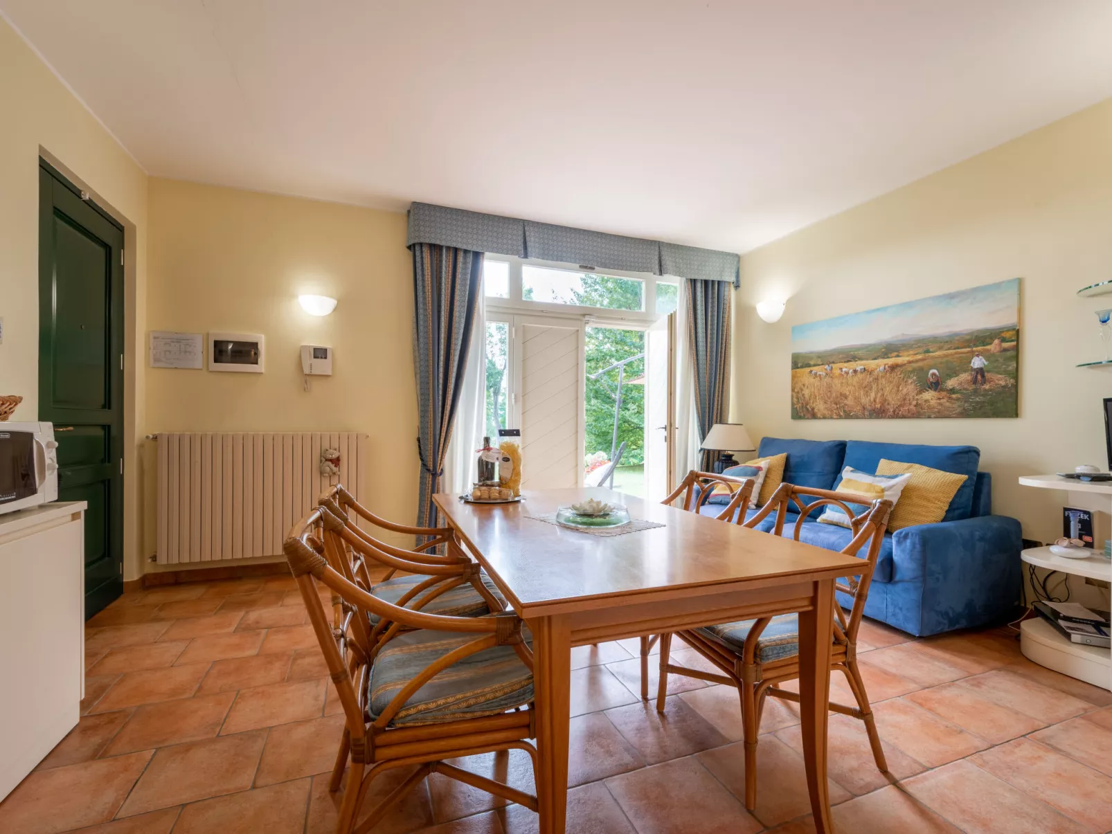 Villa Carlotta-Inside