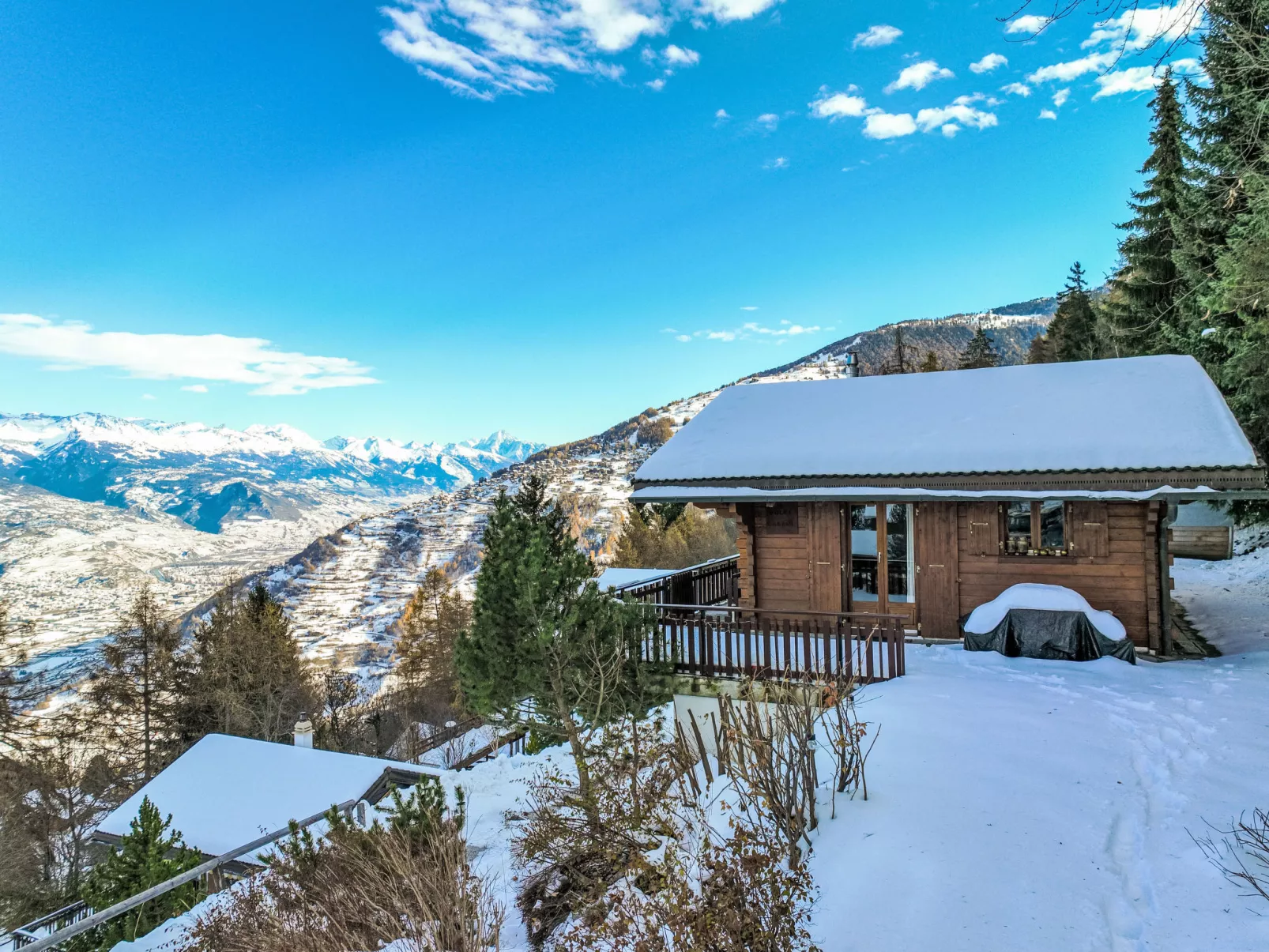 Dolce Cabane-Outside