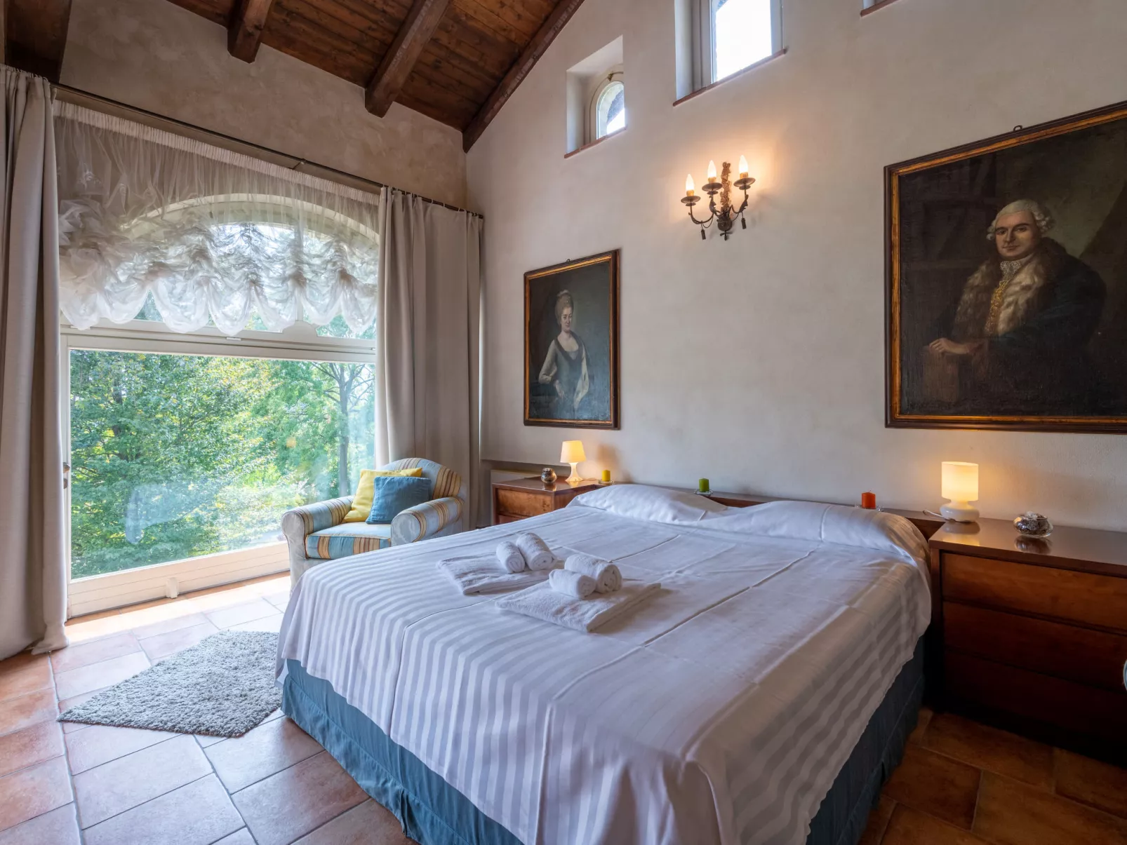 Villa Carlotta-Inside