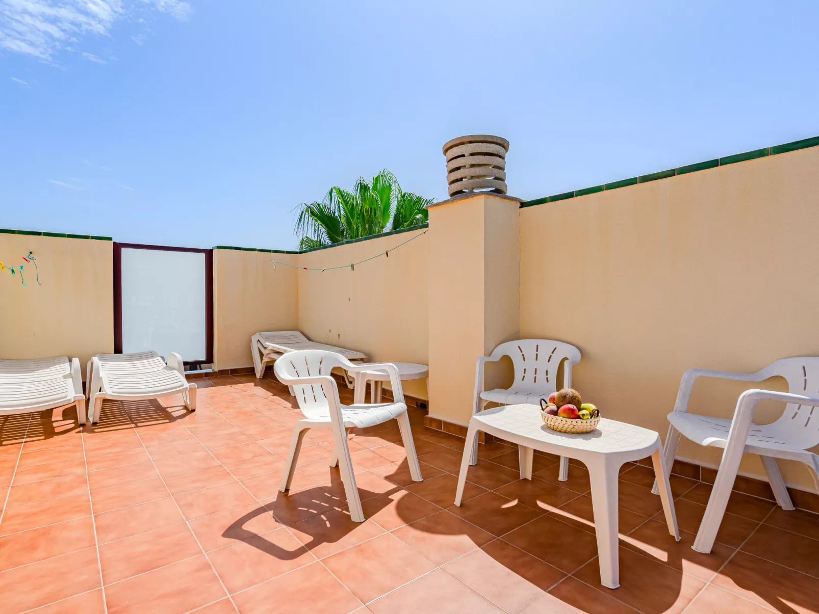 Tagoro Solarium & Pool View-Outside