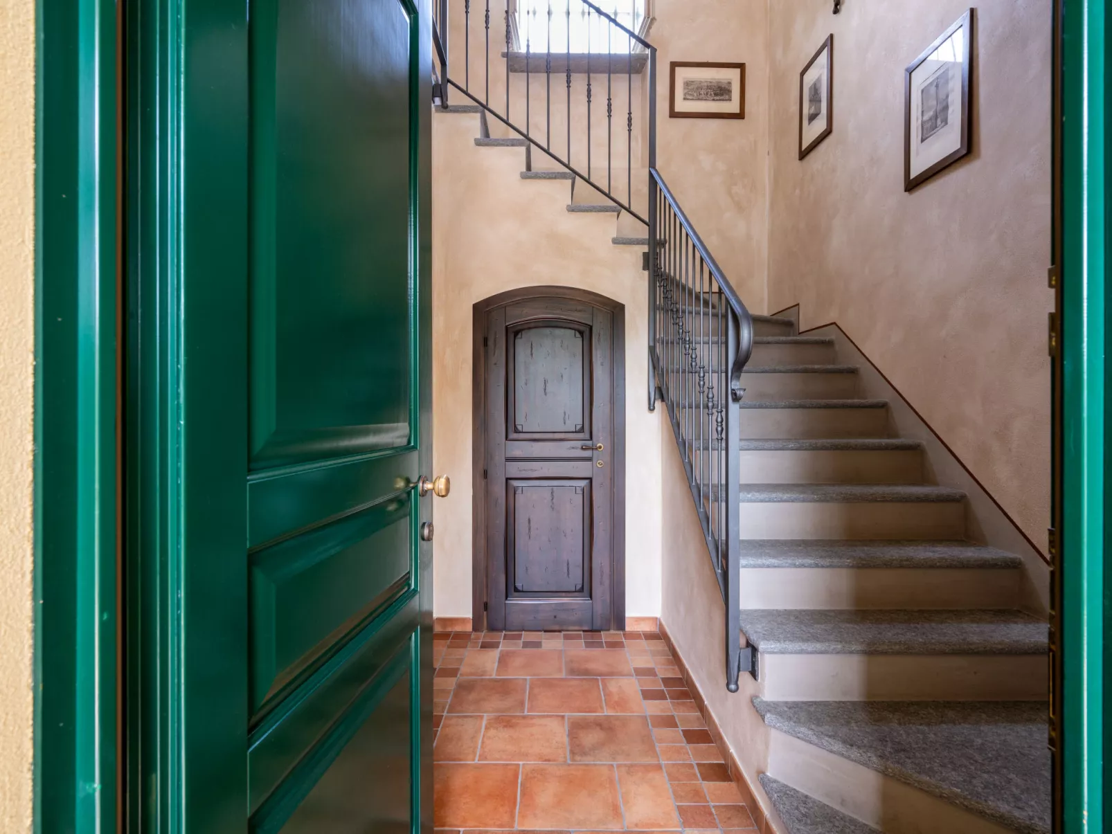 Villa Carlotta-Inside