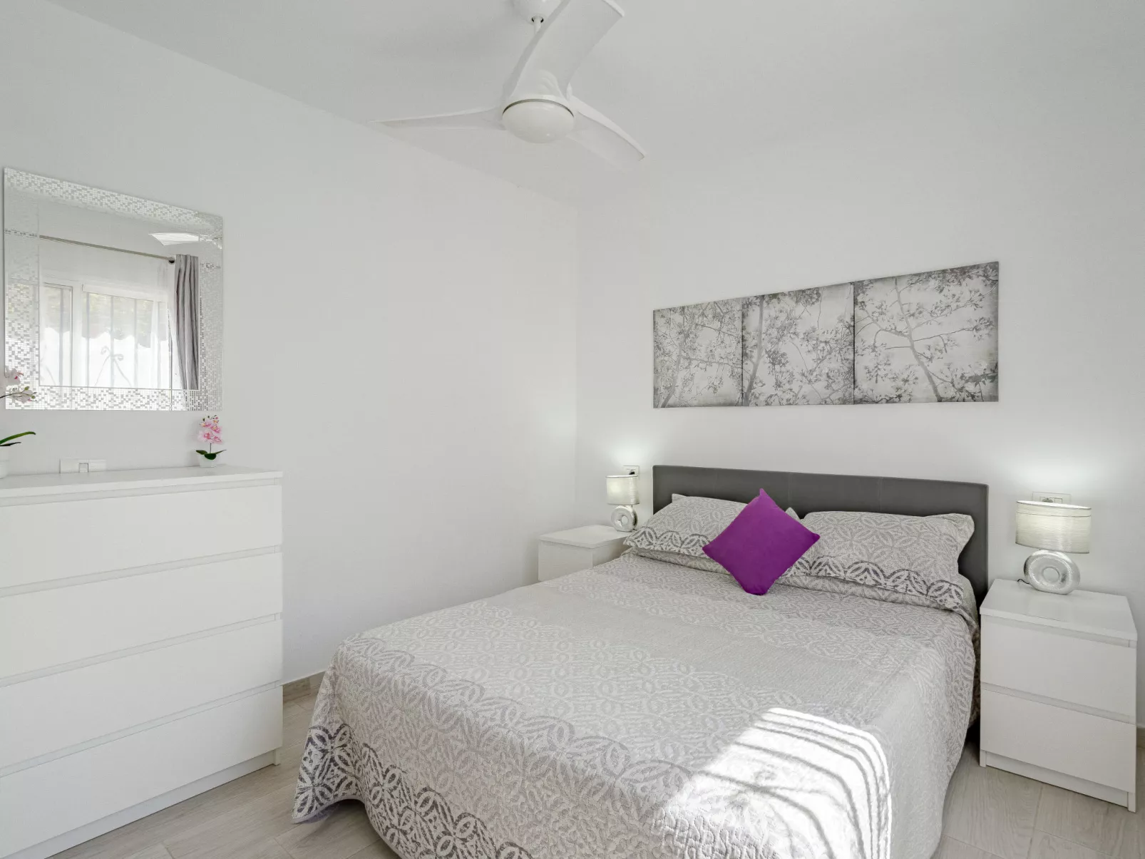 Parque Don Jose Poolside Retreat-Inside