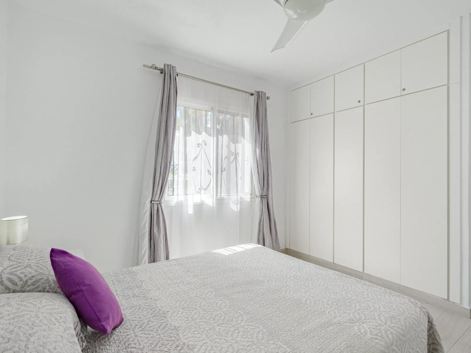 Parque Don Jose Poolside Retreat-Inside