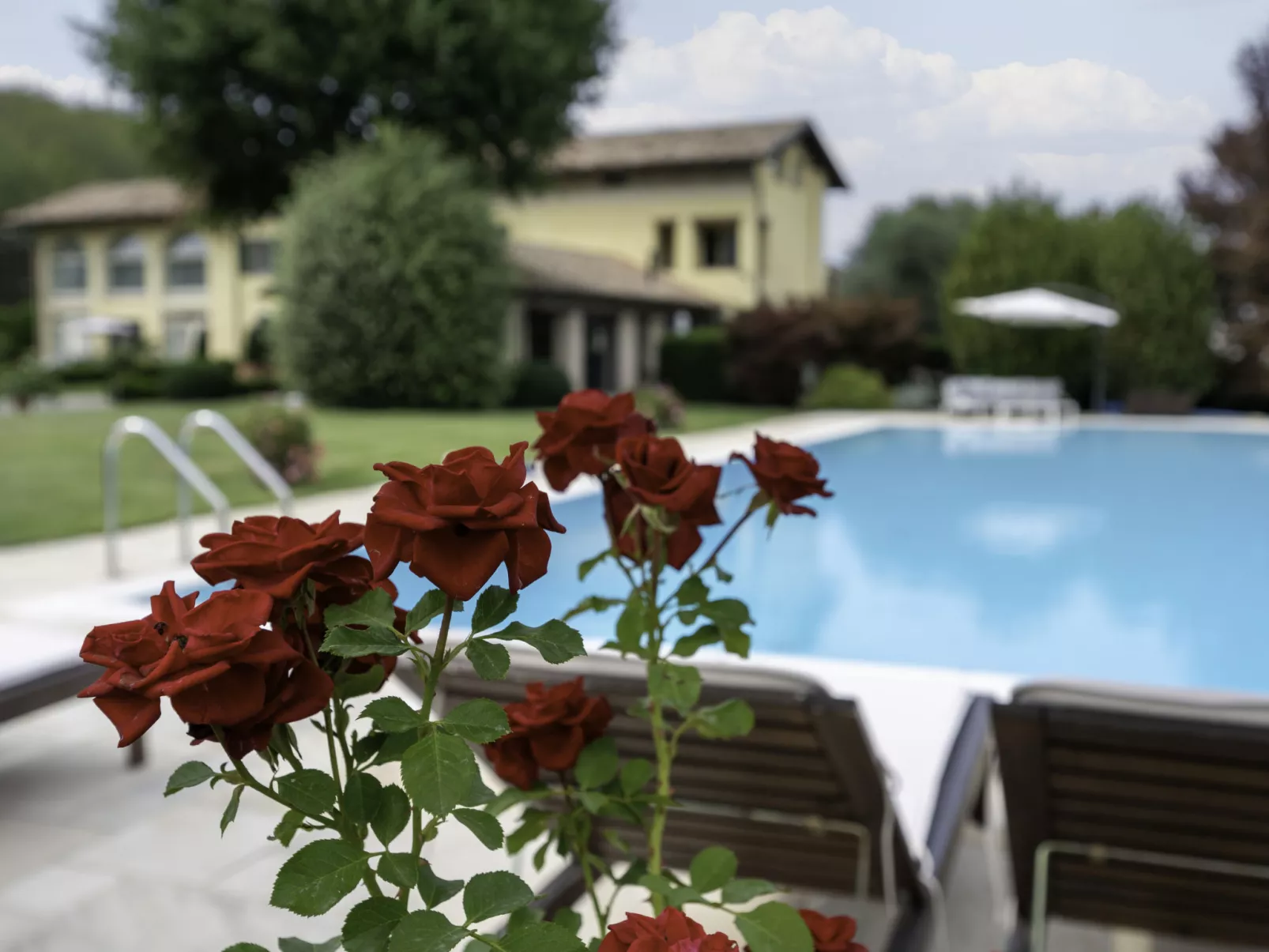 Villa Carlotta-Outside