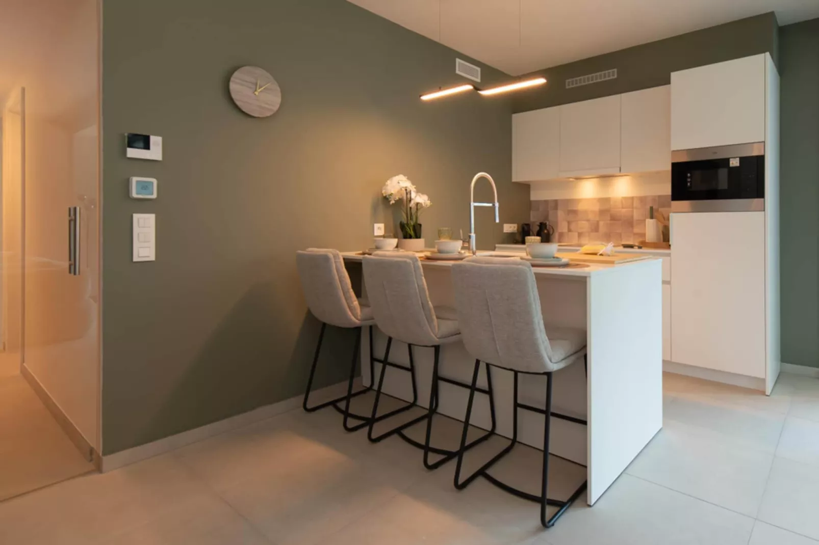 ENSOR TOWER II-Kitchen