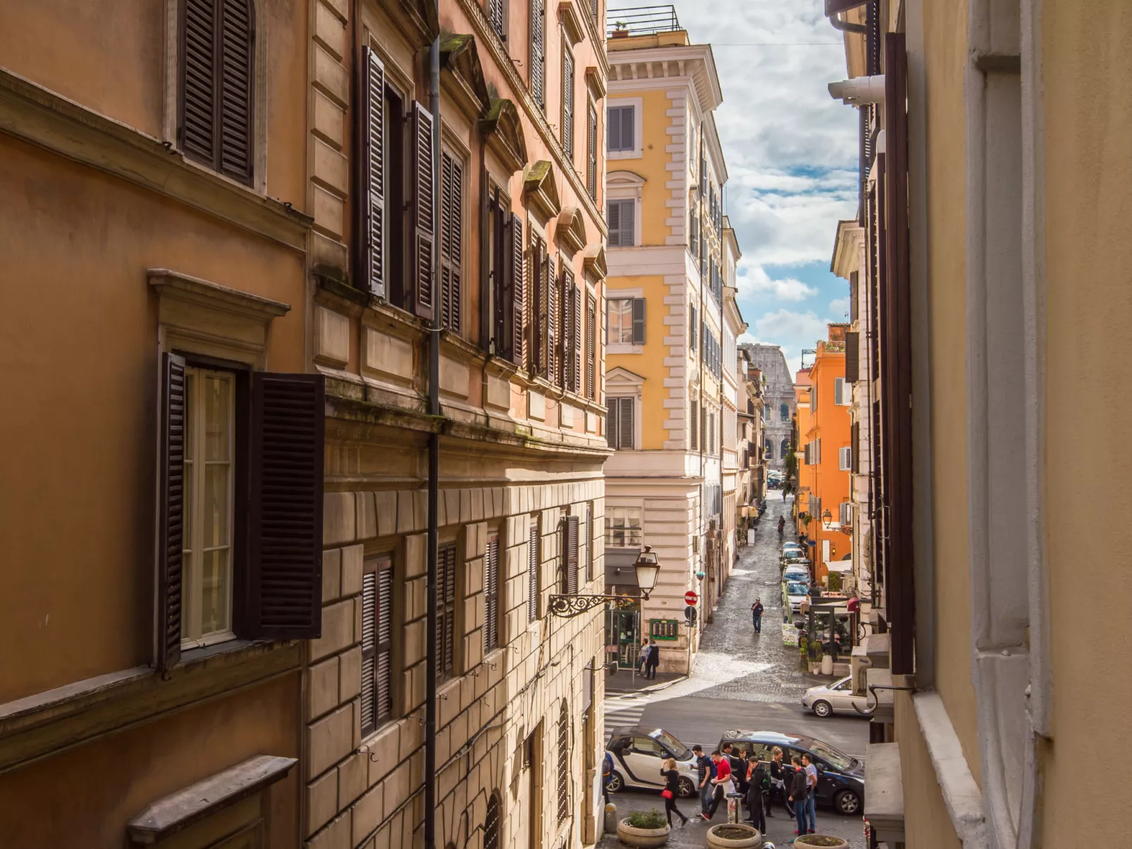 Domus Fori-Outside