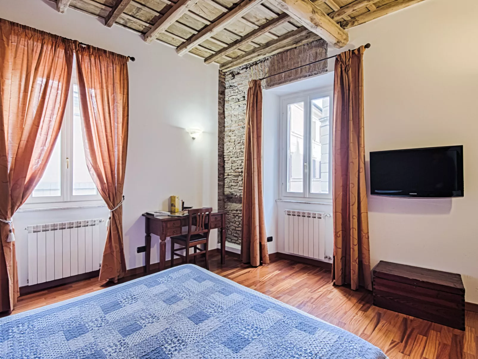 Domus Fori-Inside