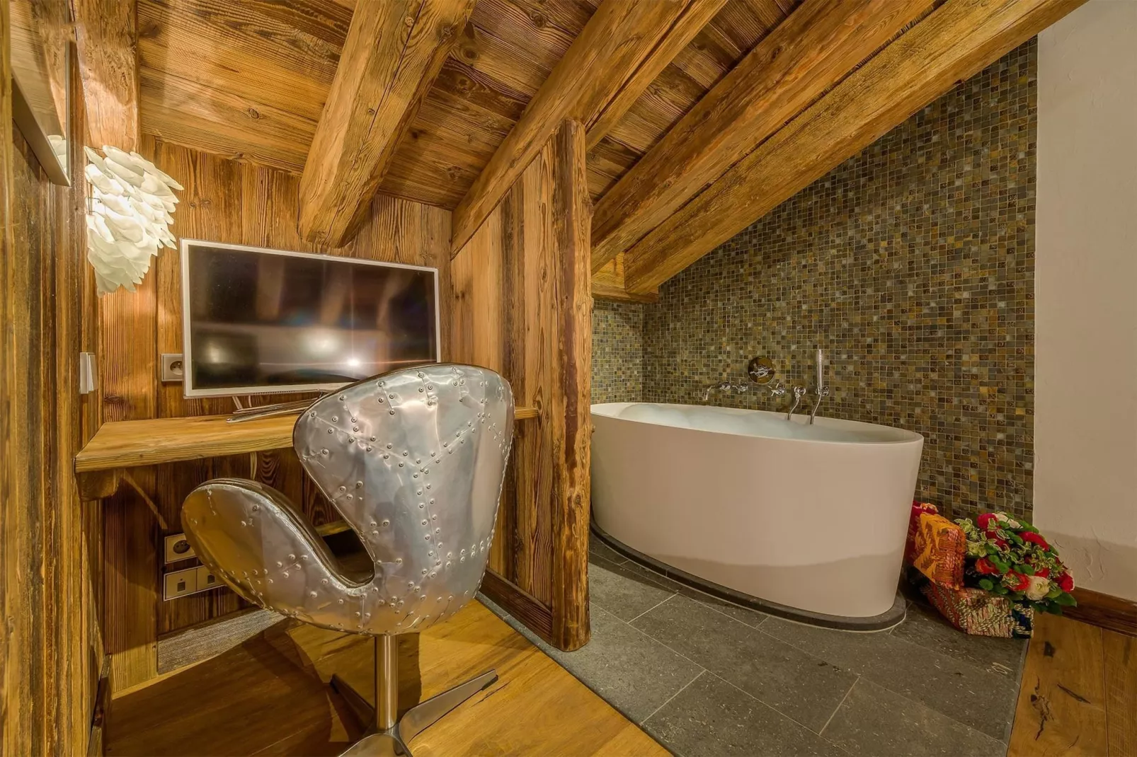Chalet Denali-Bathroom