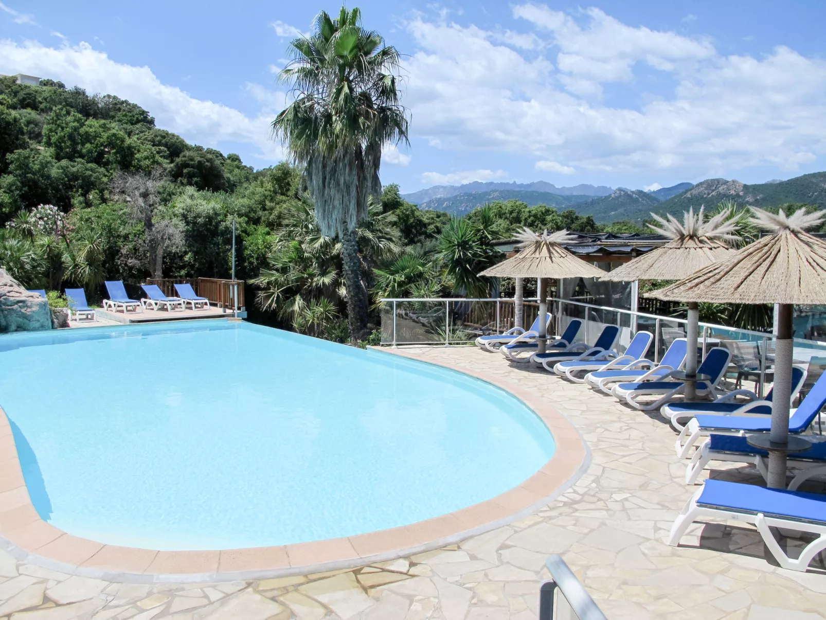 Fium del Cavu-Outside