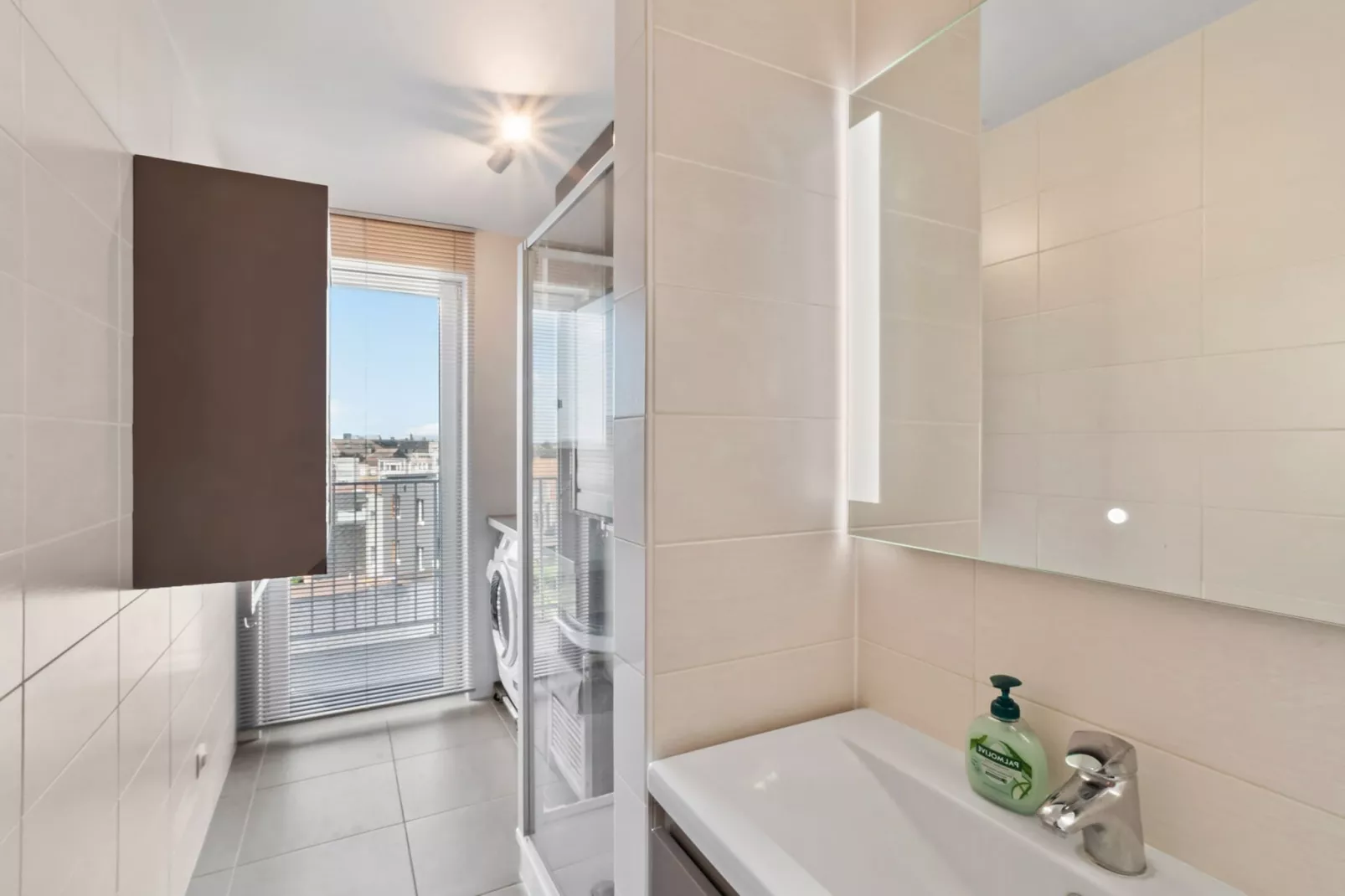 Iris 04.02-Bathroom