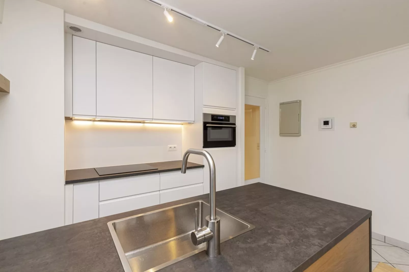 PARADIS - 5A-Kitchen