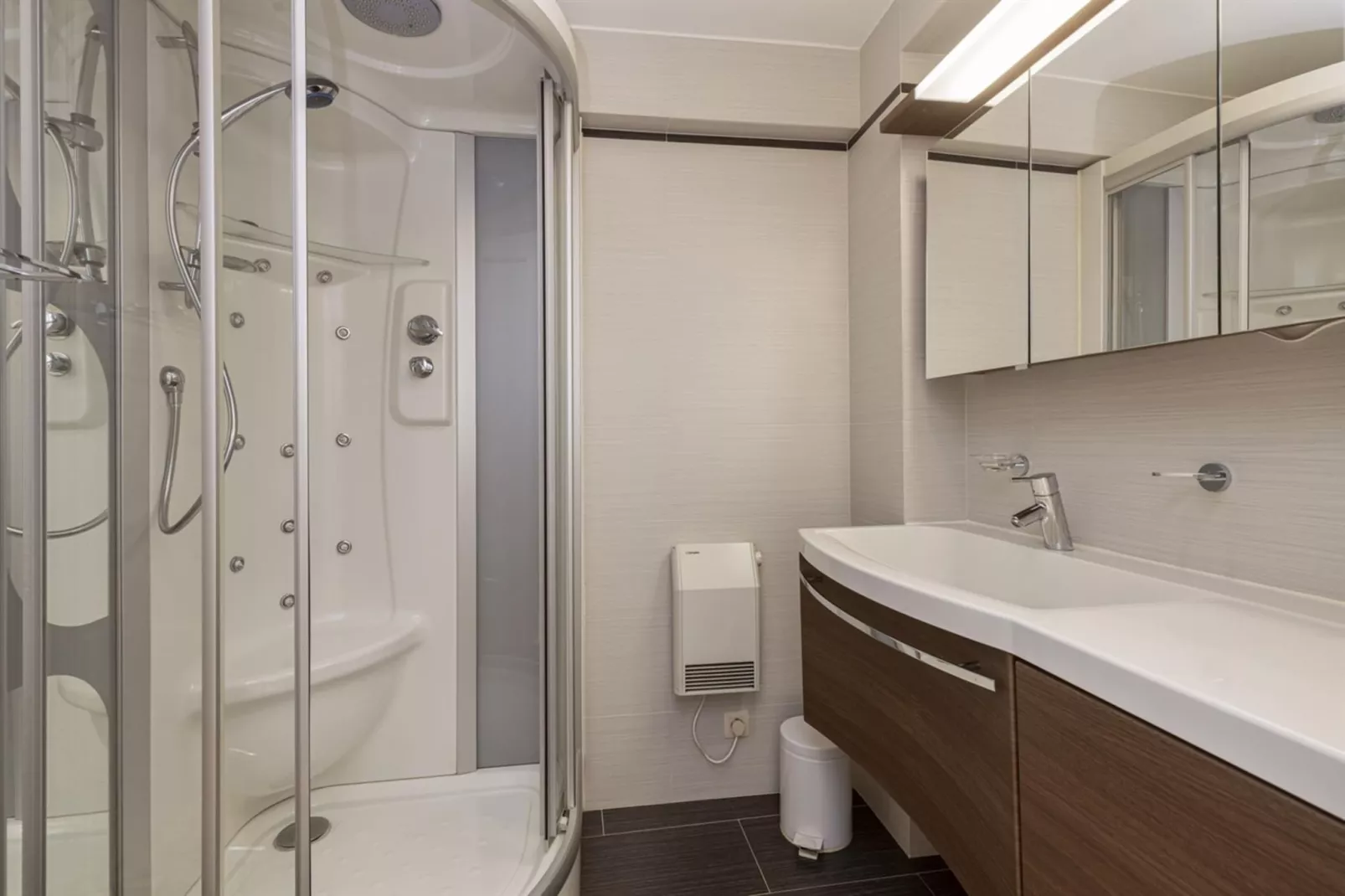PARADIS - 5A-Bathroom