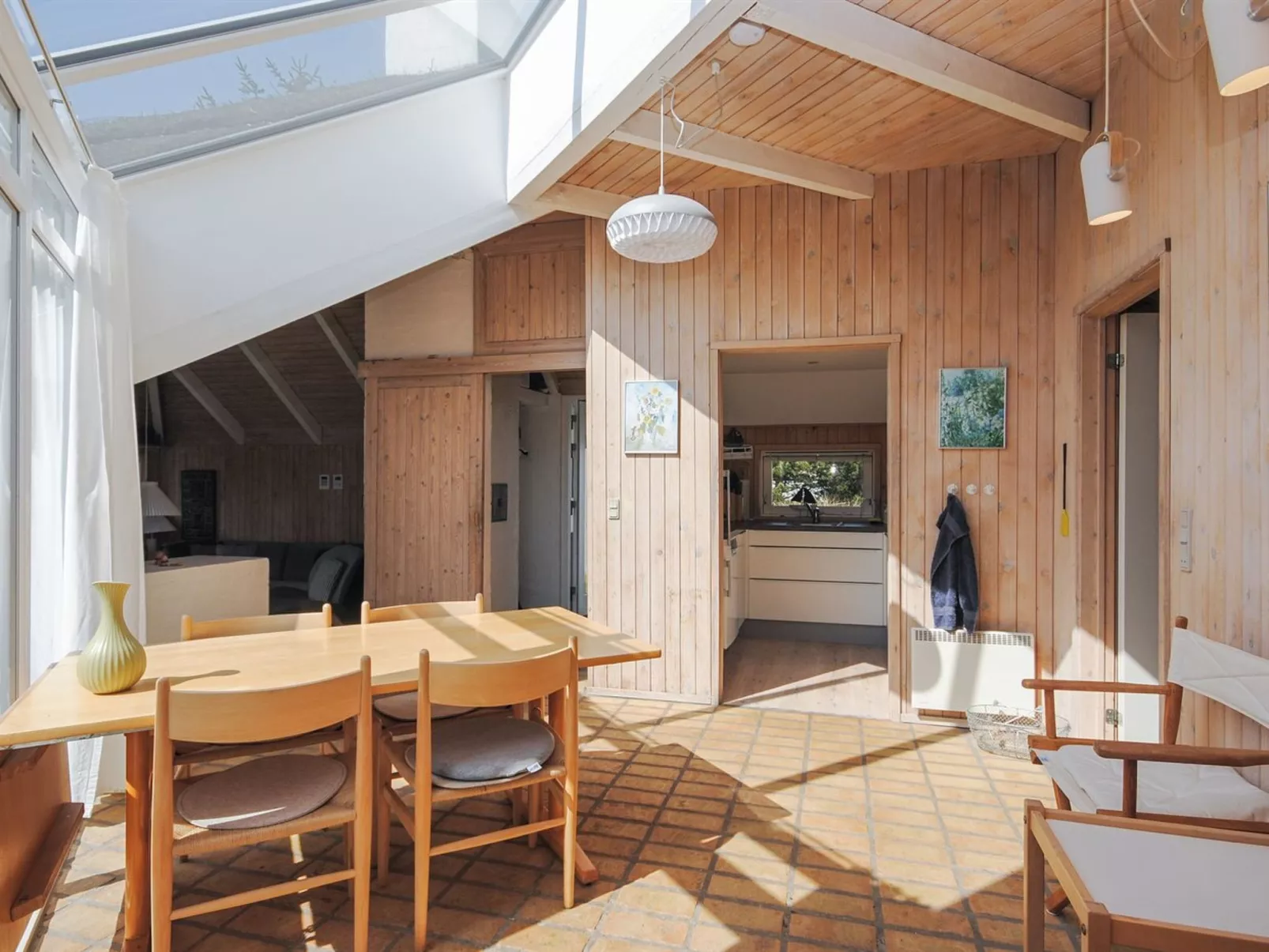 "Roulf" - 1.1km from the sea-Inside