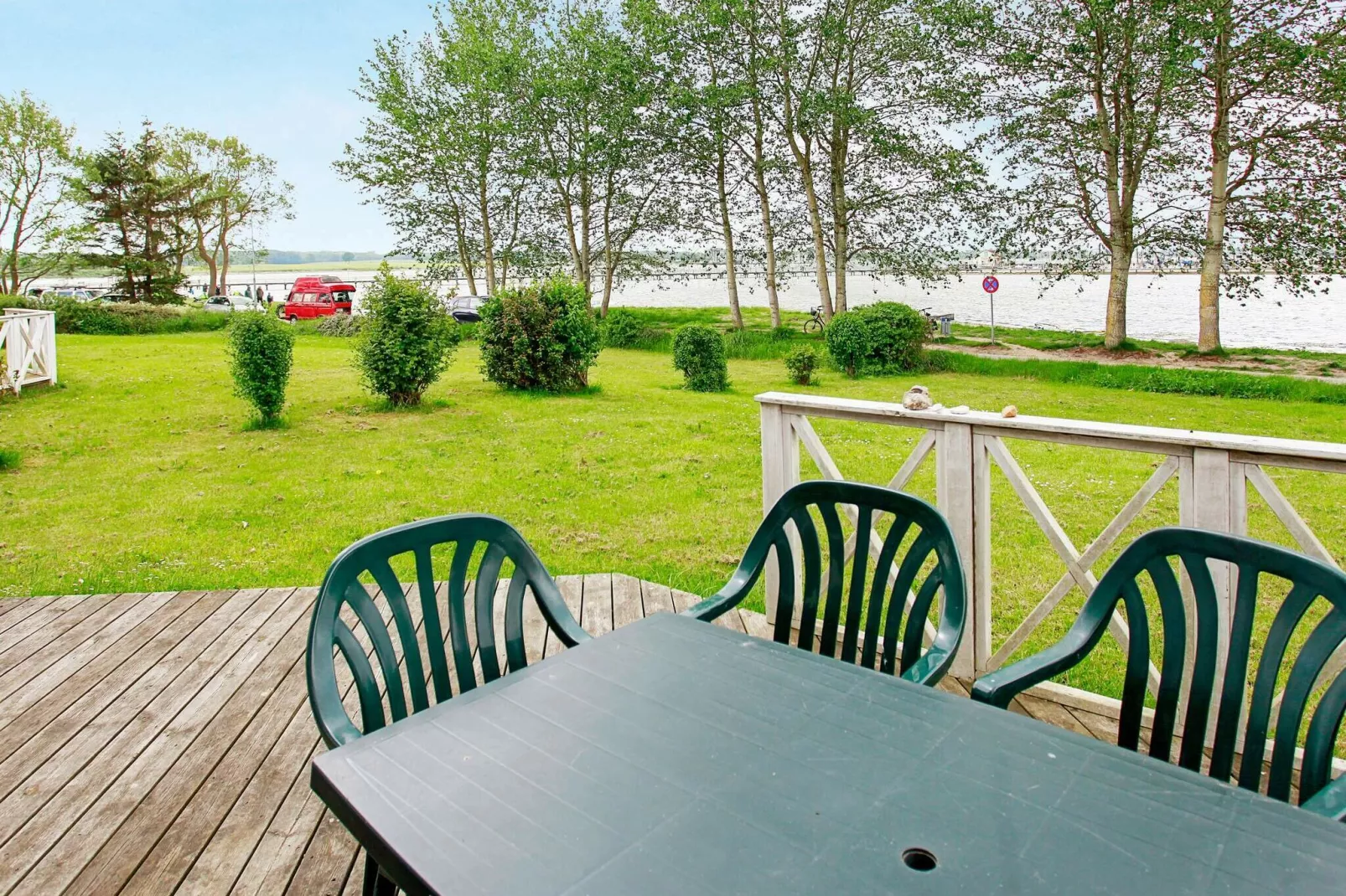 MERCUR 70+48 SWG LOGGIA, 1.R.-Water view