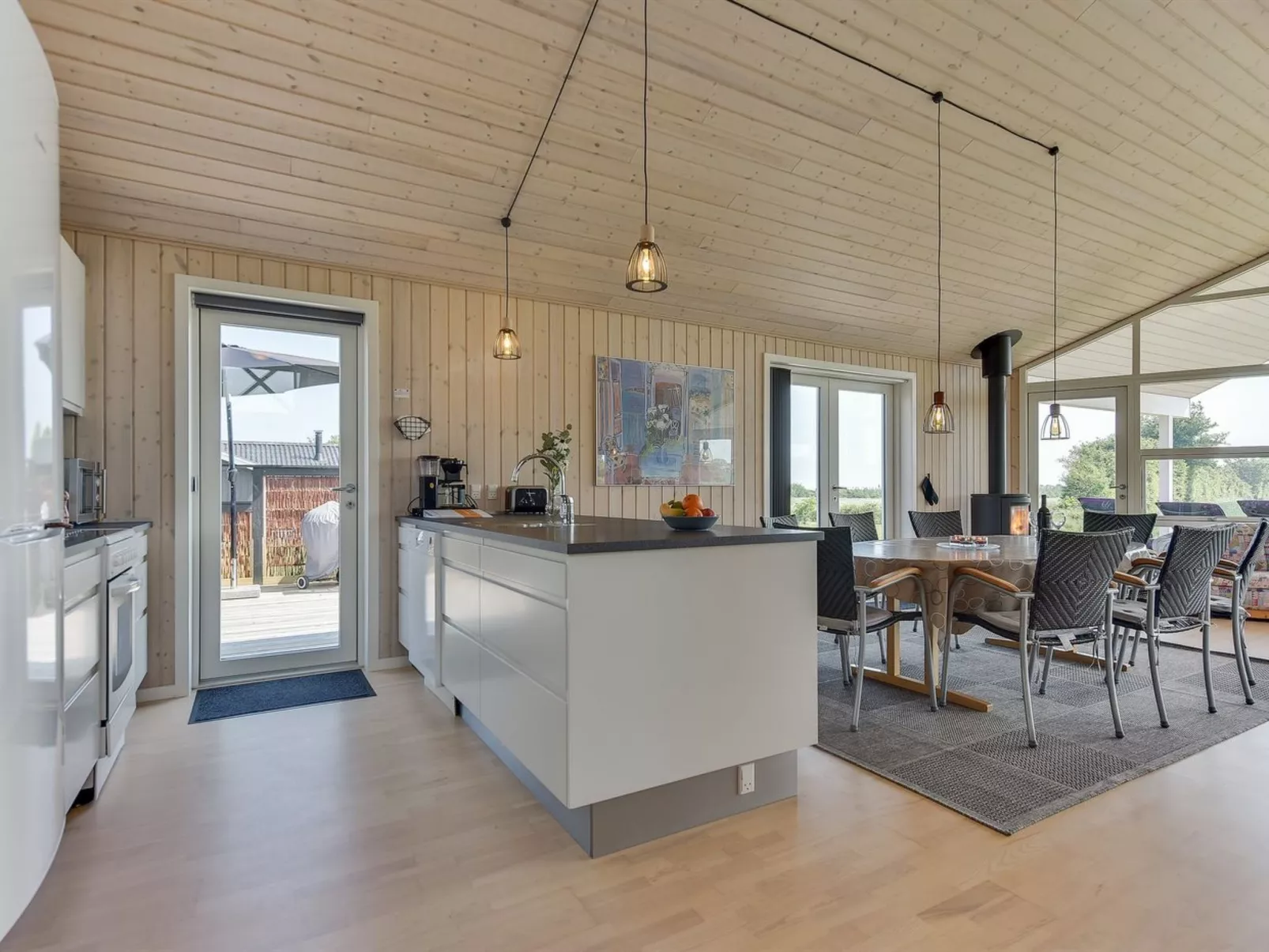 "Iorund" - 550m from the sea-Inside
