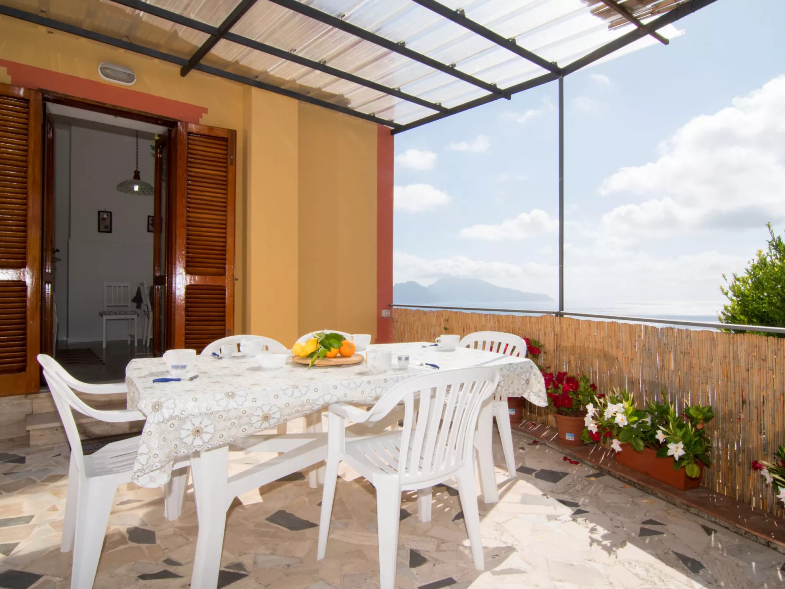 Giardino Caprese-Outside