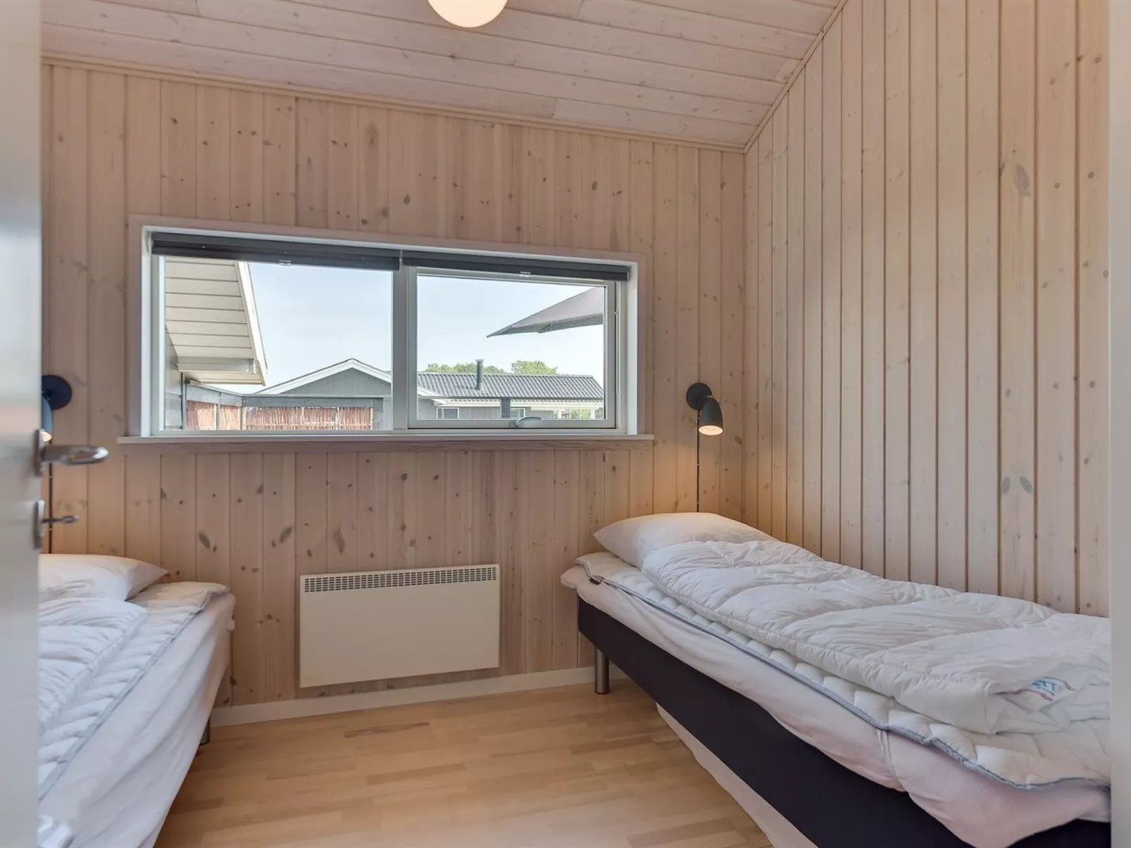 "Iorund" - 550m from the sea-Outside