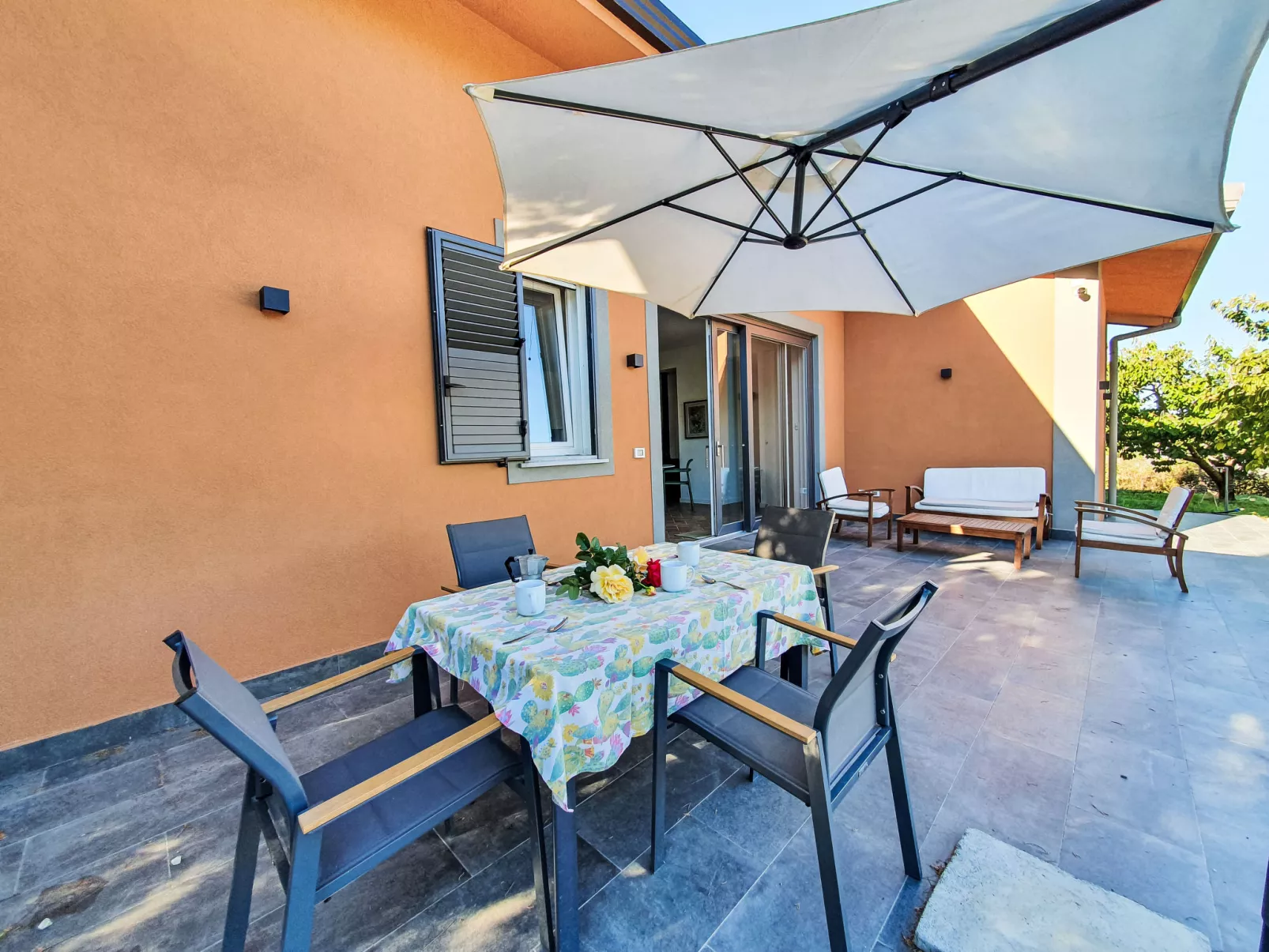 Favorita Suites Ginestra-Outside