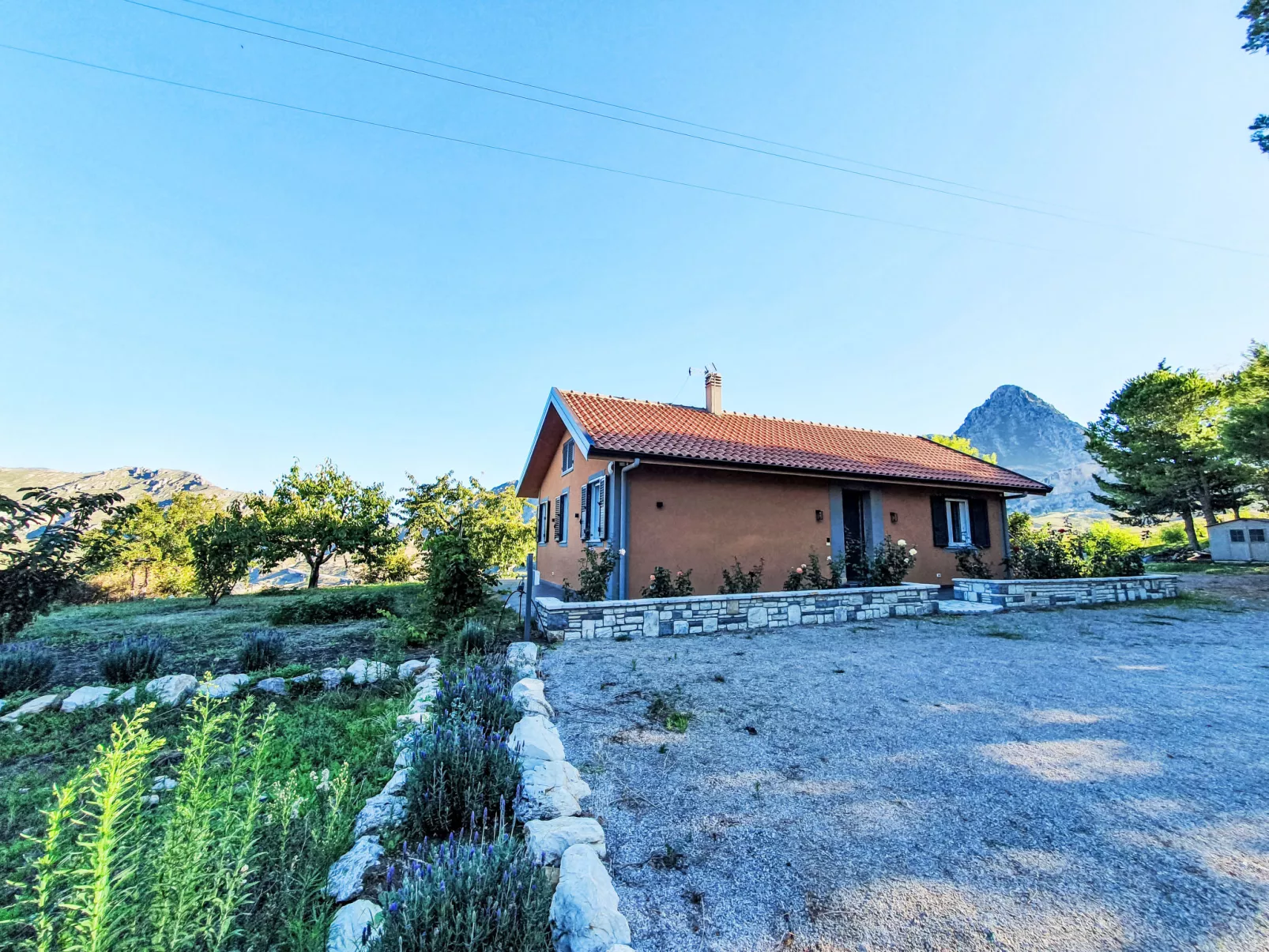 Favorita Suites Ginestra-Outside