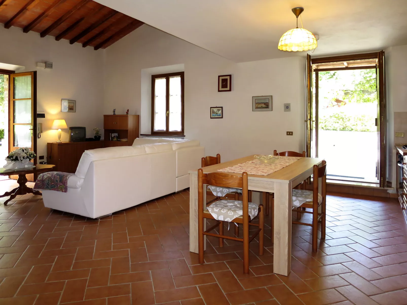 Podere Cafaggiolo-Inside