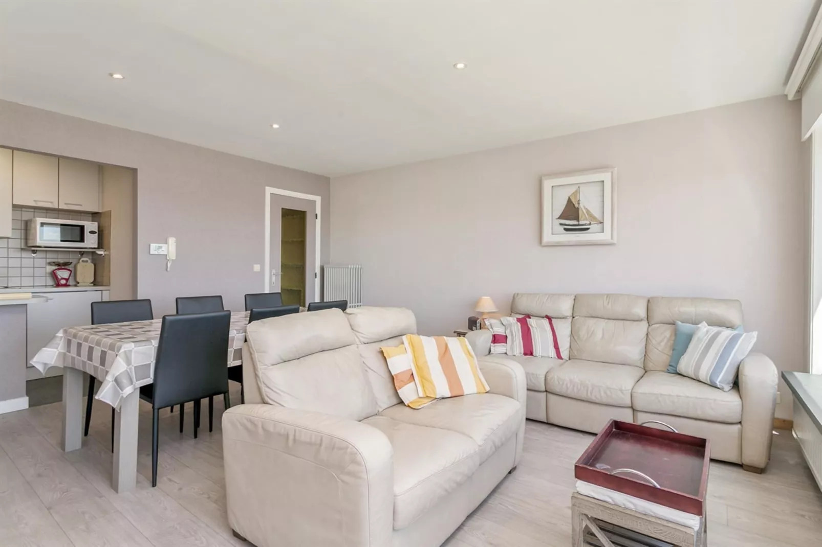 HARBOUR VIEW - 3C-Living room