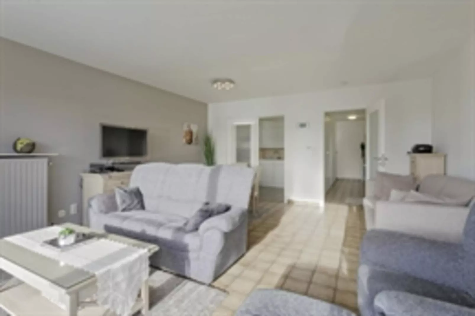 SIRIUS - 2 E-Living room