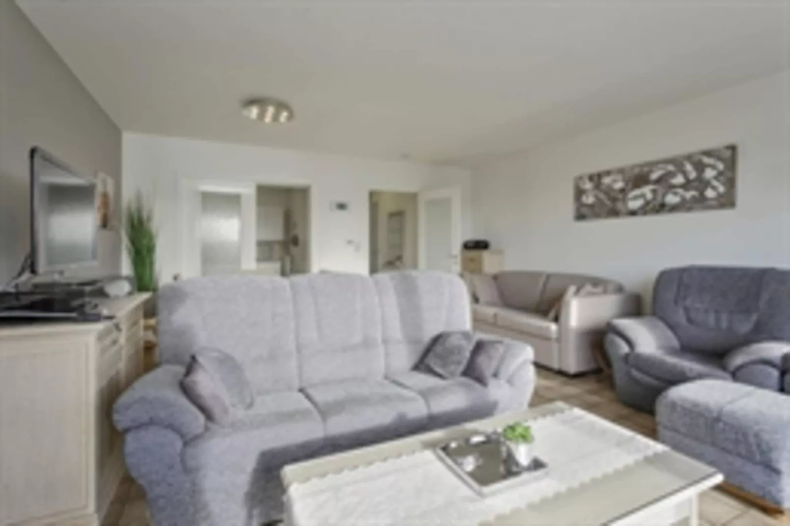 SIRIUS - 2 E-Living room