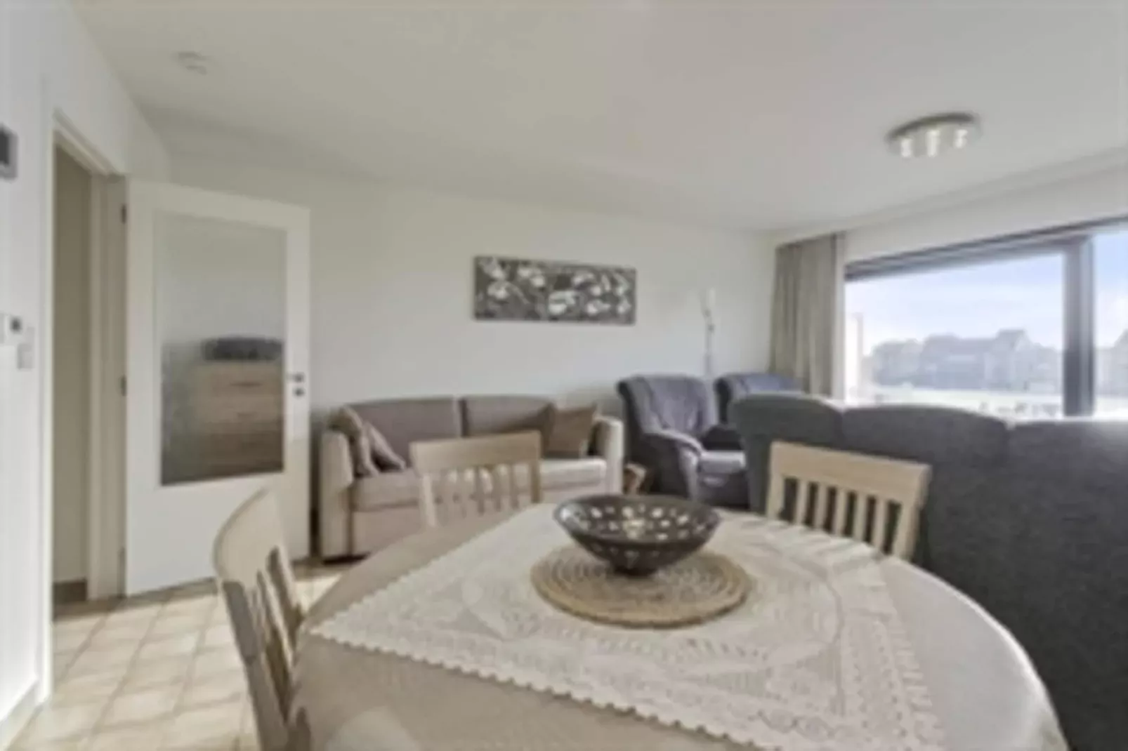 SIRIUS - 2 E-Living room