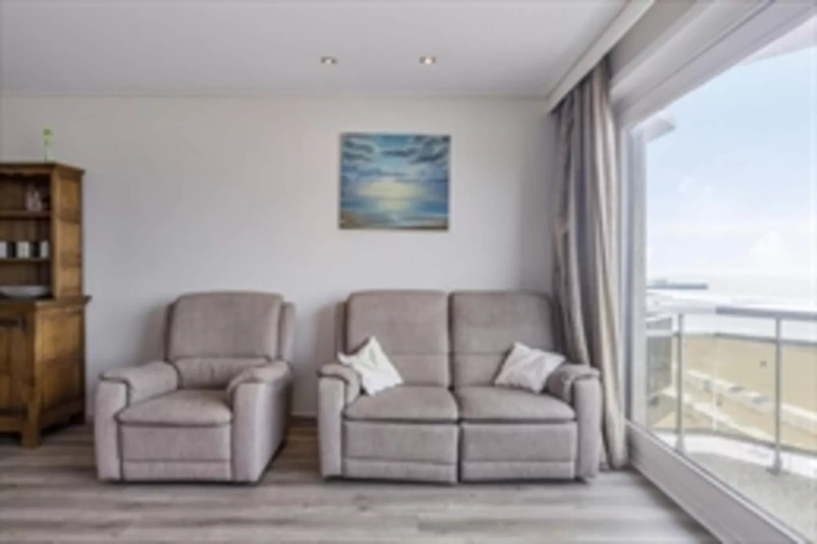 ALBATROS - 7A-Living room