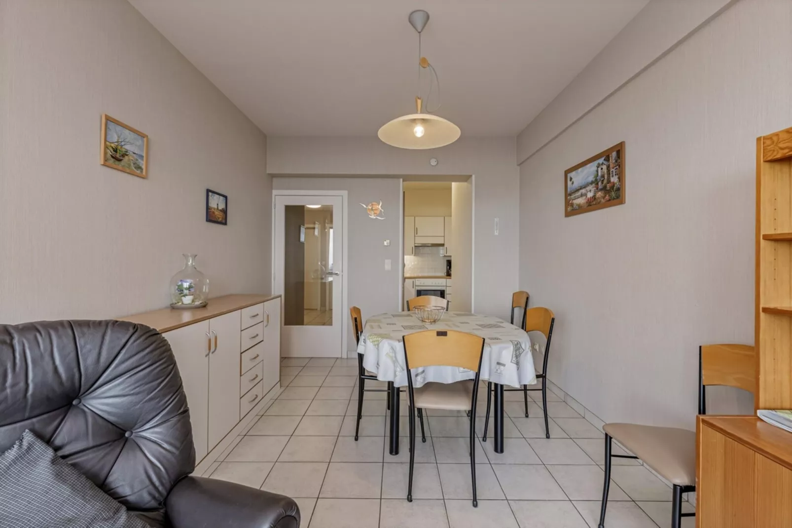 ALBATROS - 7A-Living room