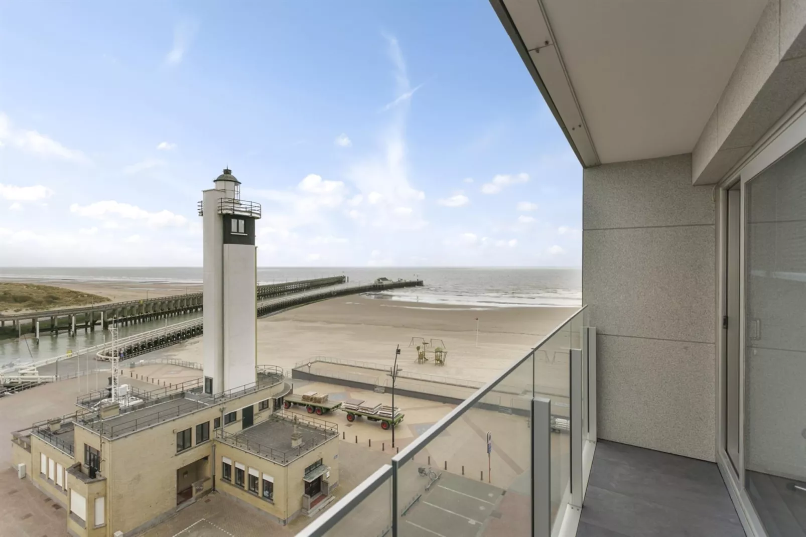 ROYAL PHARE - 6E-View summer